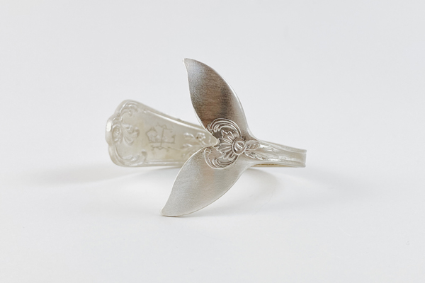 BRAZALETE COLA DE BALLENA SAKURA