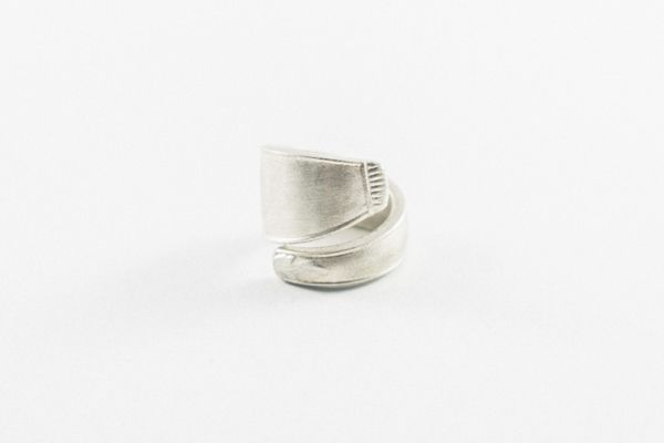IRIDA spiral ring