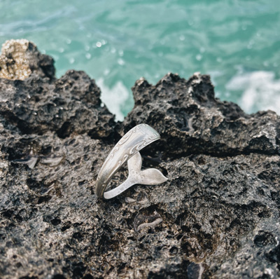 Alisha model silver whale tail bracelet